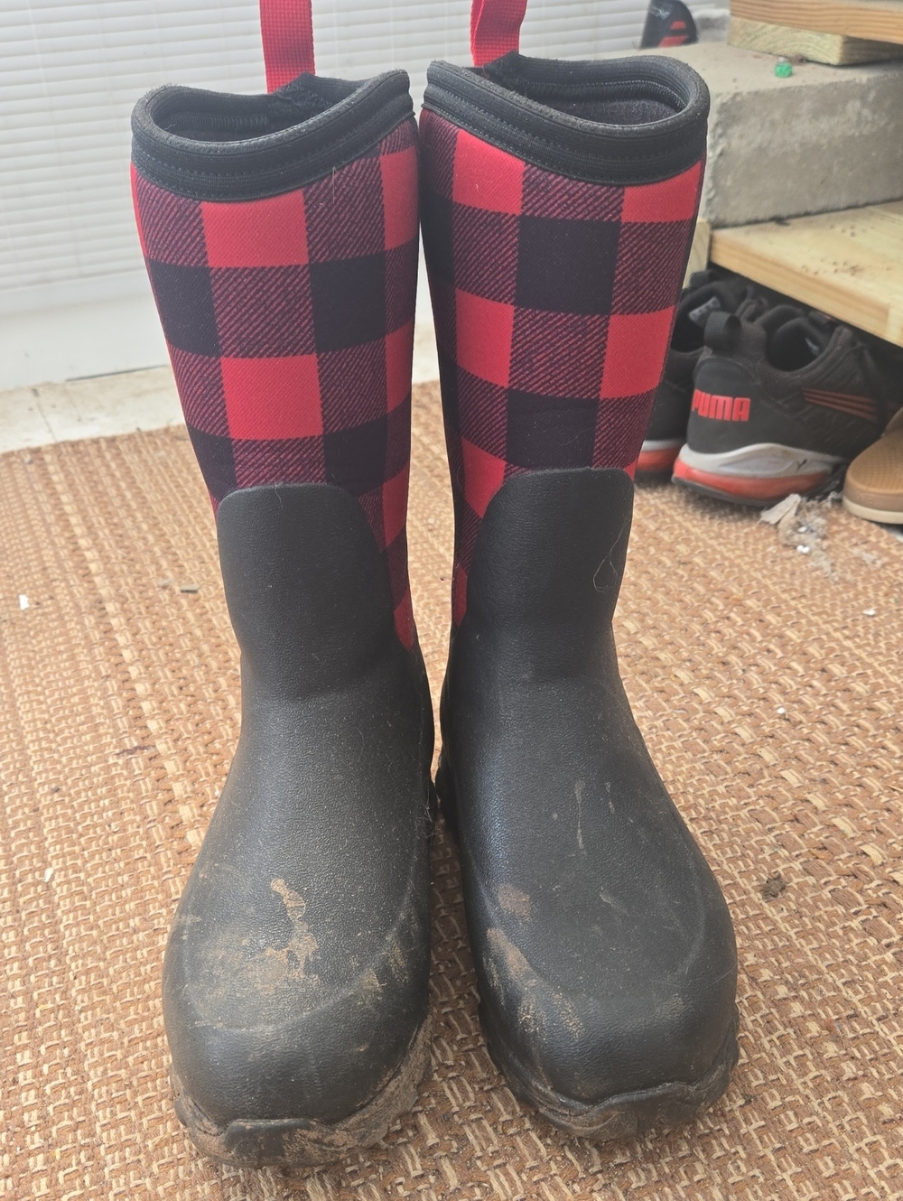 The Kids' Rugged I is designed with added insulation for the utmost warmth, com